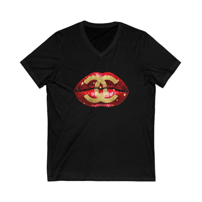 Designer Glam Sexy Red Lips I V-Neck Tee