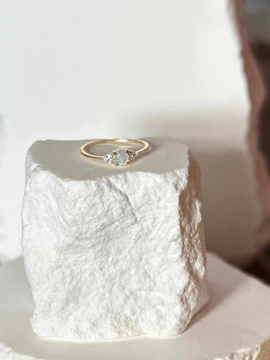 PETITE OPAL RING