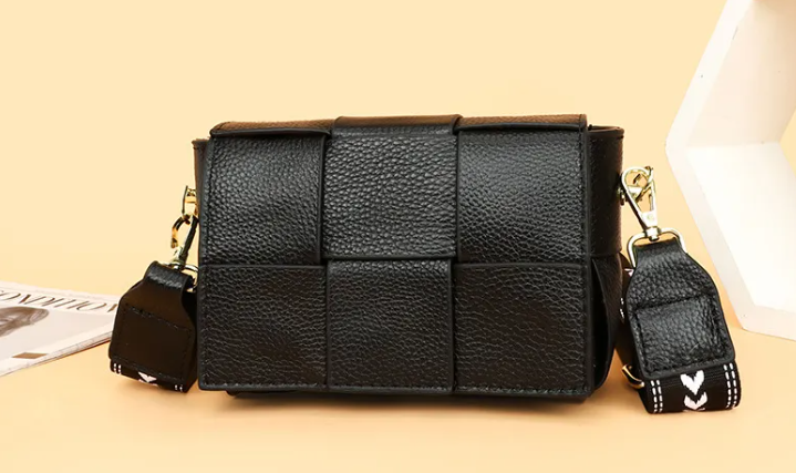 Vintage Style Classic Style Shoulder Bag