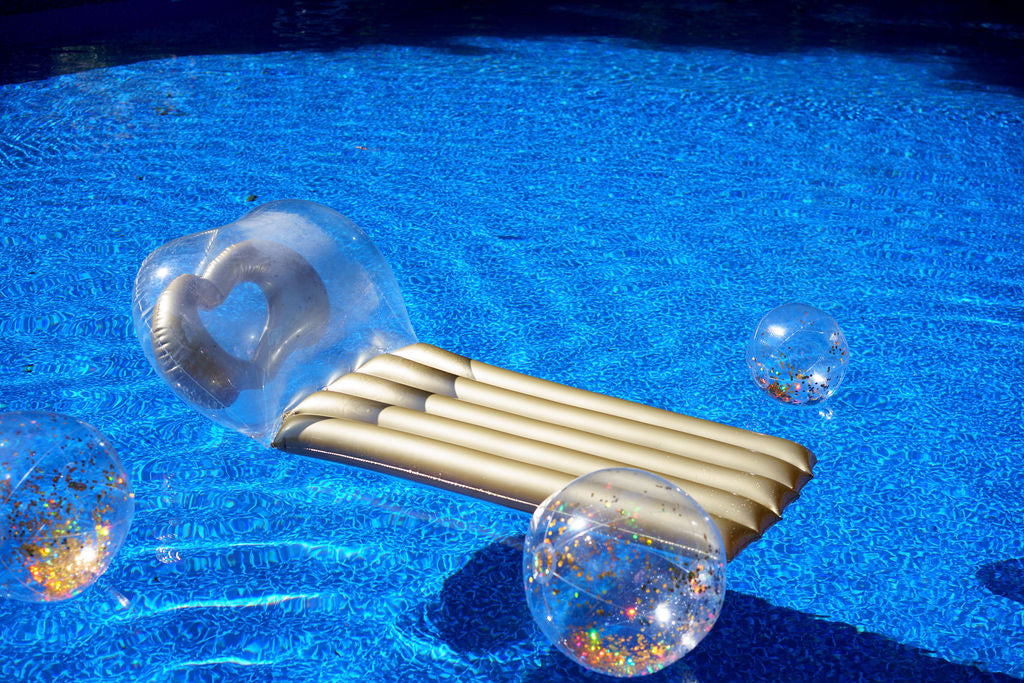 Clear Pillow Hand Heart Float (GOLD)